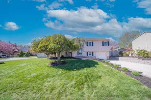 2 Dogwood Dr, Cranston, RI 02921 - Photo 5