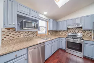 2 Dogwood Dr, Cranston, RI 02921 - Photo 13