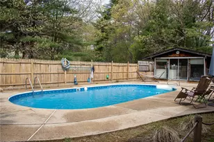 27 Club House Rd, Coventry, RI 02816 - Photo 3