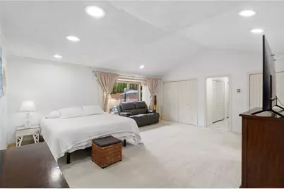 125 Old Mendon Road, Cumberland, RI 02864 - Photo 13