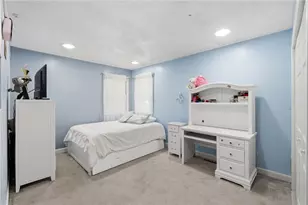 125 Old Mendon Rd, Cumberland, RI 02864 - Photo 17