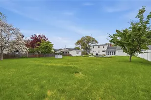 13 Peach Orchard Dr, East Providence, RI 02915 - Photo 5