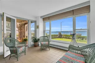 4 Van Zandt Ave, Newport, RI 02840 - Photo 17