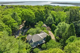 396 Love Ln, Warwick, RI 02818 - Photo 9