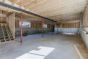 10 Walnut St, West Warwick, RI 02893 - Photo 15