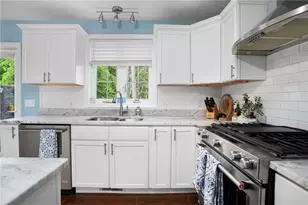 23 Clinton Ave, Scituate, RI 02831 - Photo 21