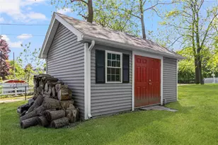 23 Clinton Ave, Scituate, RI 02831 - Photo 11