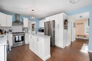23 Clinton Ave, Scituate, RI 02831 - Photo 19