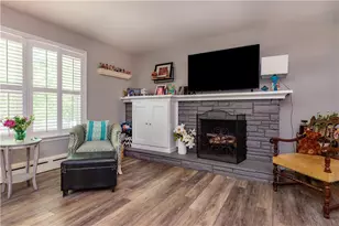 220 Alvin St, Warwick, RI 02886 - Photo 9