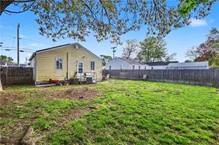 87 Easton Ave, Warwick, RI 02889 - Photo 19