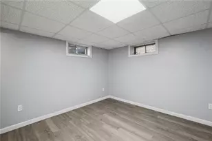 87 Easton Ave, Warwick, RI 02889 - Photo 17