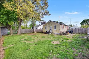 87 Easton Ave, Warwick, RI 02889 - Photo 21