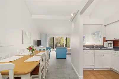 150 Bay View Drive #11, Jamestown, RI 02835 - Photo 3