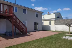35 Ferncliff Ave, North Providence, RI 02911 - Photo 9