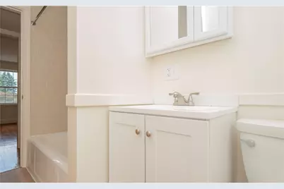 184 N Fenner Road #9C, Middletown, RI 02842 - Photo 17