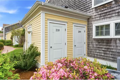 20 Narragansett Avenue #210, Narragansett, RI 02882 - Photo 41