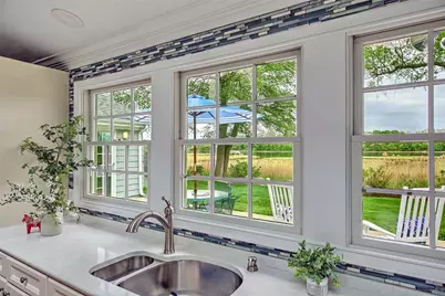 33 Meadowbrook Drive, Barrington, RI 02806 - Photo 9