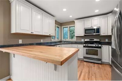 43 Blue Grass Drive, Middletown, RI 02842 - Photo 15