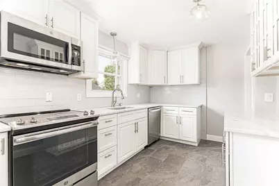 76 Crossland Road, West Warwick, RI 02893 - Photo 13