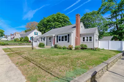 76 Crossland Road, West Warwick, RI 02893 - Photo 5