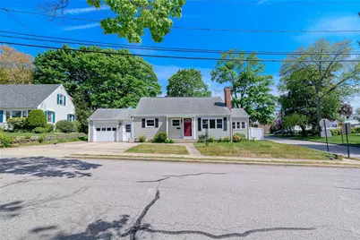 76 Crossland Road, West Warwick, RI 02893 - Photo 3