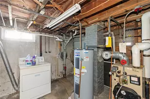79 Arcadia St, Cranston, RI 02910 - Photo 21
