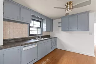 79 Arcadia St, Cranston, RI 02910 - Photo 11