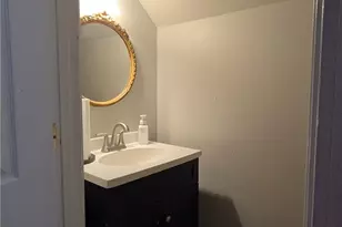 221 Prairie Aka 104 Robinson Street Ave, Providence, RI 02905 - Photo 15