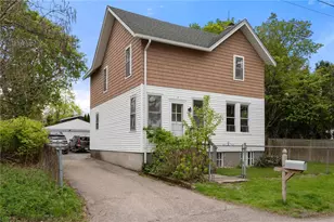 7 Clarke St, Jamestown, RI 02835 - Photo 1