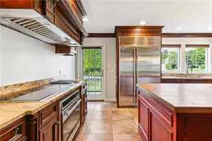 18 Anawan Ave, Narragansett, RI 02882 - Photo 17