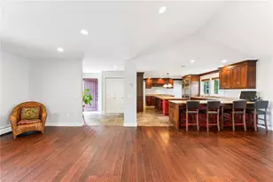 18 Anawan Ave, Narragansett, RI 02882 - Photo 11