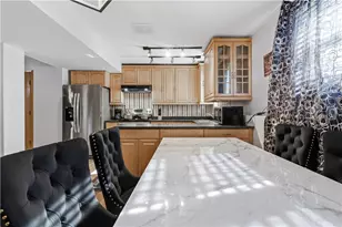22 Danby St, Providence, RI 02904 - Photo 9