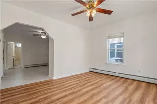 69 Centre St, Pawtucket, RI 02860 - Photo 15