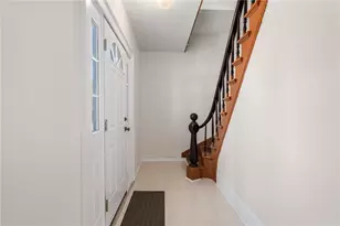 69 Centre St, Pawtucket, RI 02860 - Photo 9