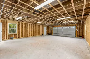 540 Middle Hwy, Barrington, RI 02806 - Photo 35