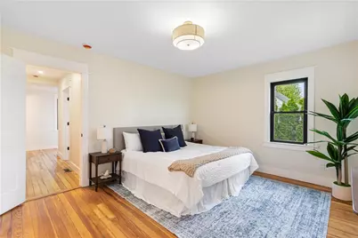 540 Middle Highway, Barrington, RI 02806 - Photo 23