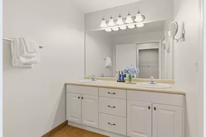 150 Bay View Drive #17, Jamestown, RI 02835 - Photo 15