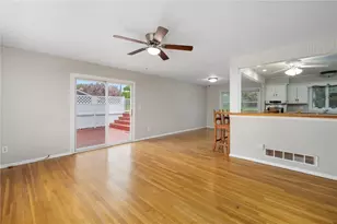 23 Algonquin Dr, Middletown, RI 02842 - Photo 13