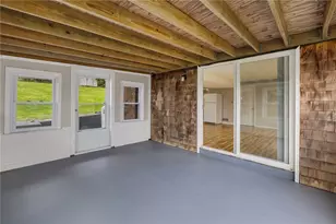 23 Algonquin Dr, Middletown, RI 02842 - Photo 39