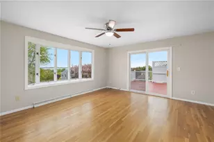 23 Algonquin Dr, Middletown, RI 02842 - Photo 11