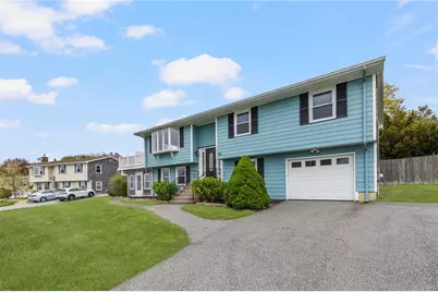23 Algonquin Drive, Middletown, RI 02842 - Photo 5