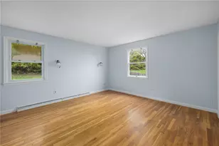 23 Algonquin Dr, Middletown, RI 02842 - Photo 21
