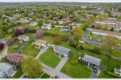 23 Algonquin Drive, Middletown, RI 02842 - Photo 7