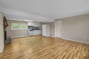23 Algonquin Dr, Middletown, RI 02842 - Photo 31