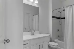 1000 Providence Pl, Providence, RI 02903 - Photo 9