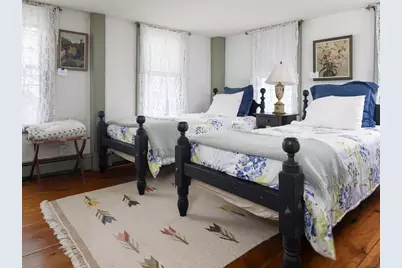 20 Willow Street, Newport, RI 02840 - Photo 15