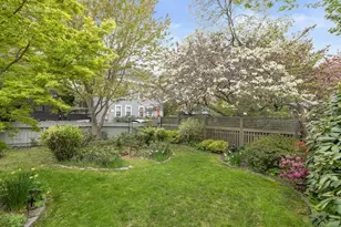 20 Willow St, Newport, RI 02840 - Photo 5