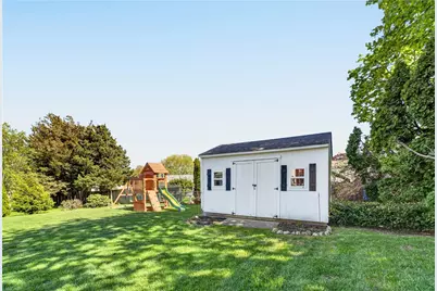 64 Westfield Drive, Cranston, RI 02920 - Photo 31