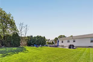 64 Westfield Dr, Cranston, RI 02920 - Photo 29