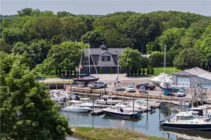 32 Ocean Ave, North Kingstown, RI 02852 - Photo 3